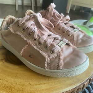 UGG Milo Rose PINK Sneakers size 8